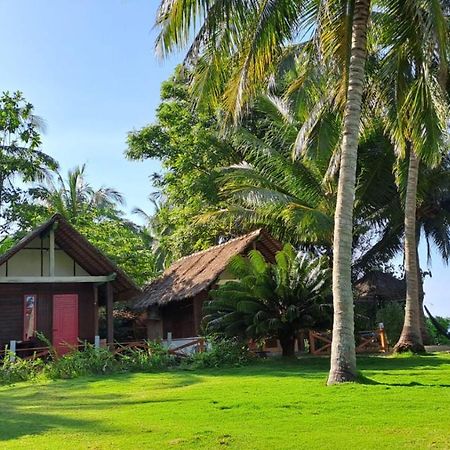 Bungalow Karimunjawa Luaran gambar