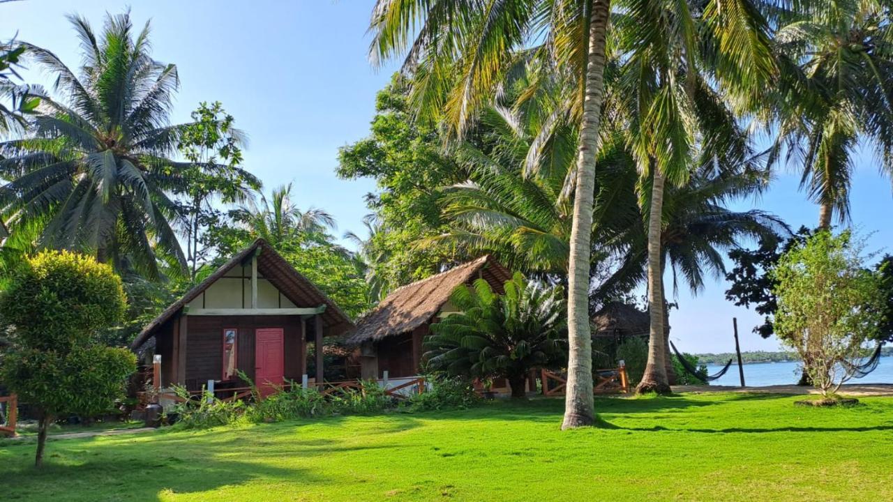Bungalow Karimunjawa Luaran gambar